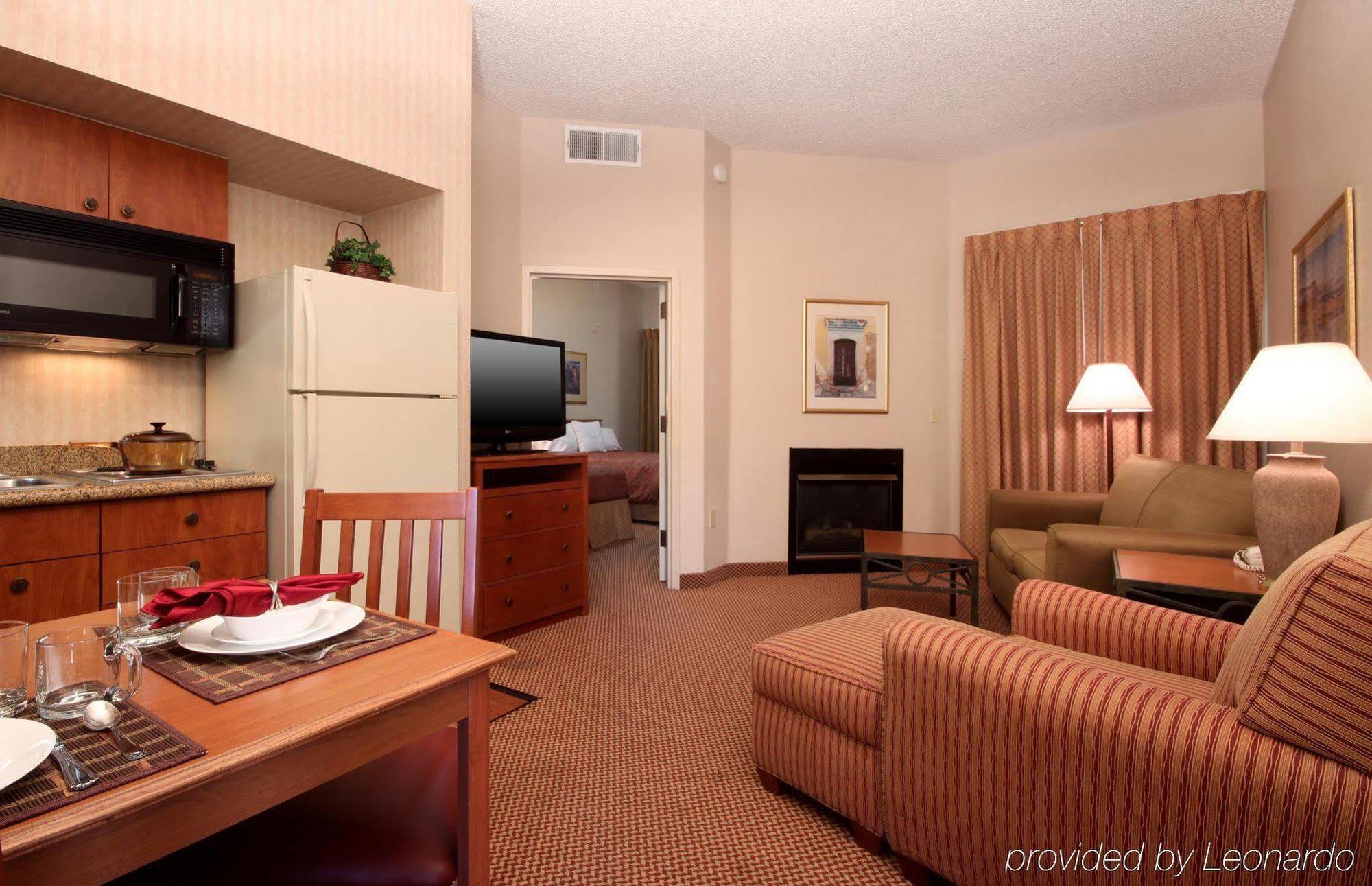 Homewood Suites By Hilton Phoenix-Чандлер Экстерьер фото